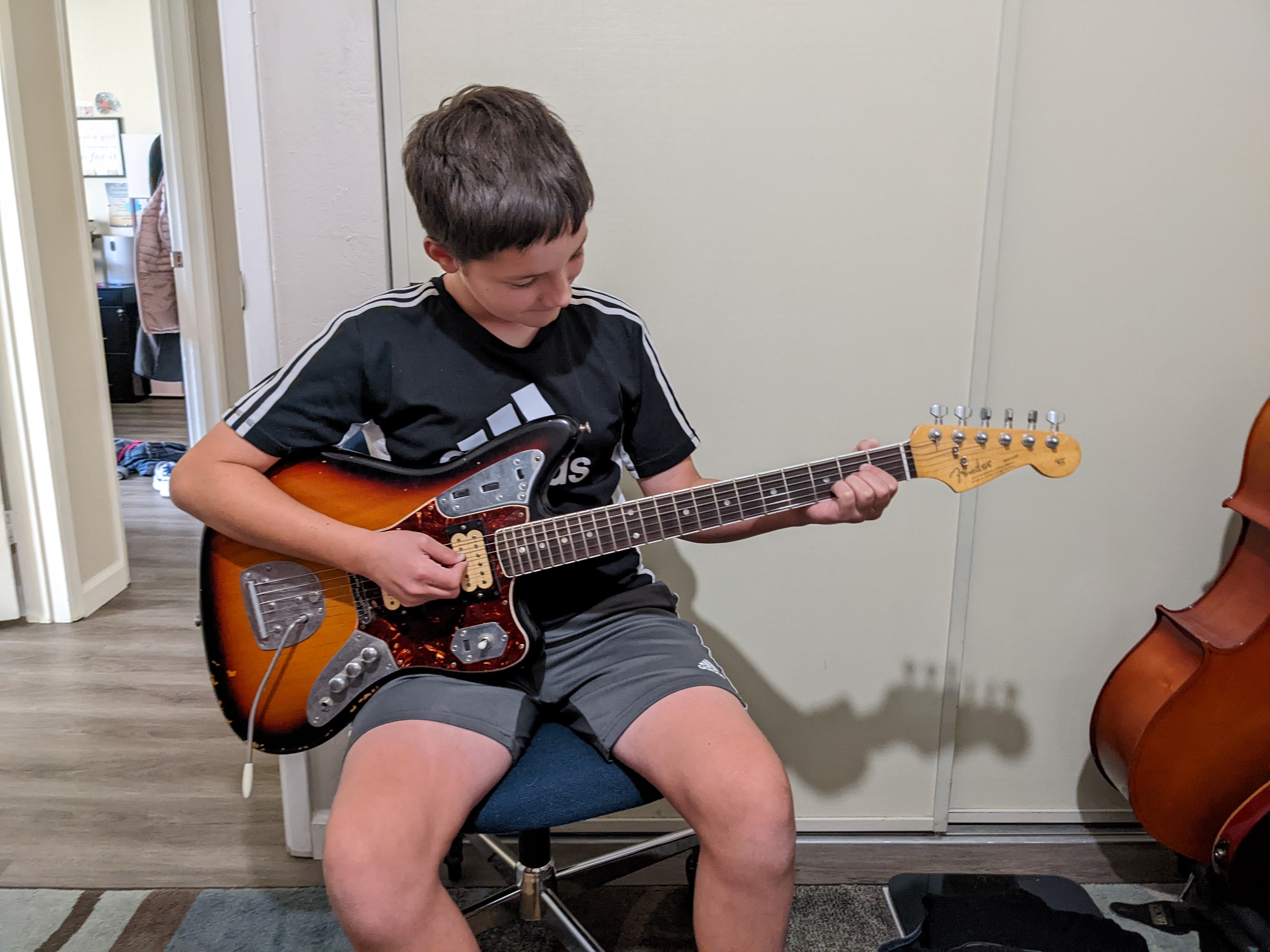 Electric Guitar Buying Advice for Beginners
